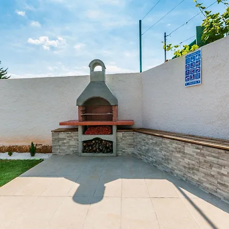 Feriehus Besondere Privatvilla Mit Eigenem Pool Und Spielplatz Pula